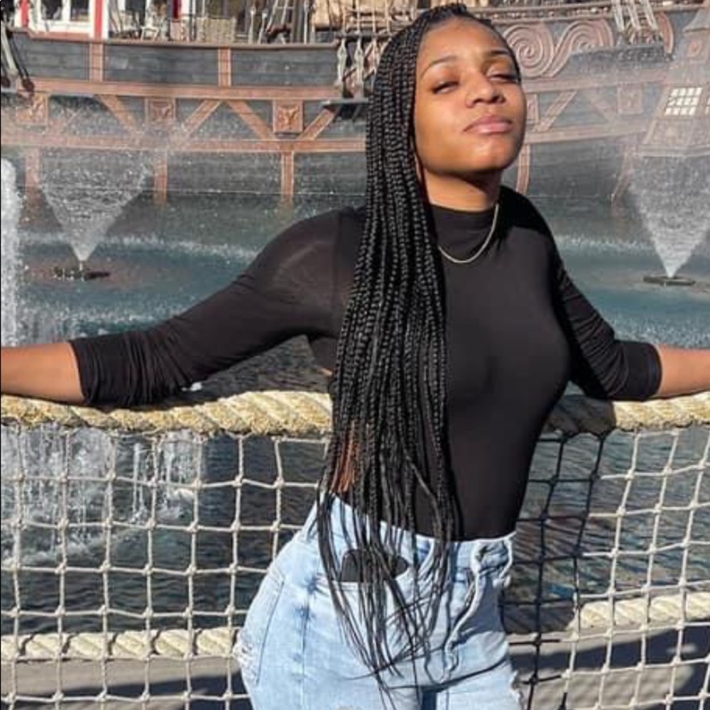 Meet your Posher, Amanda